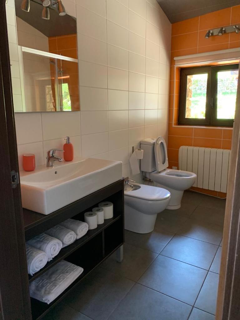 Apartamentos Los Tojos Colsa Eksteriør bilde