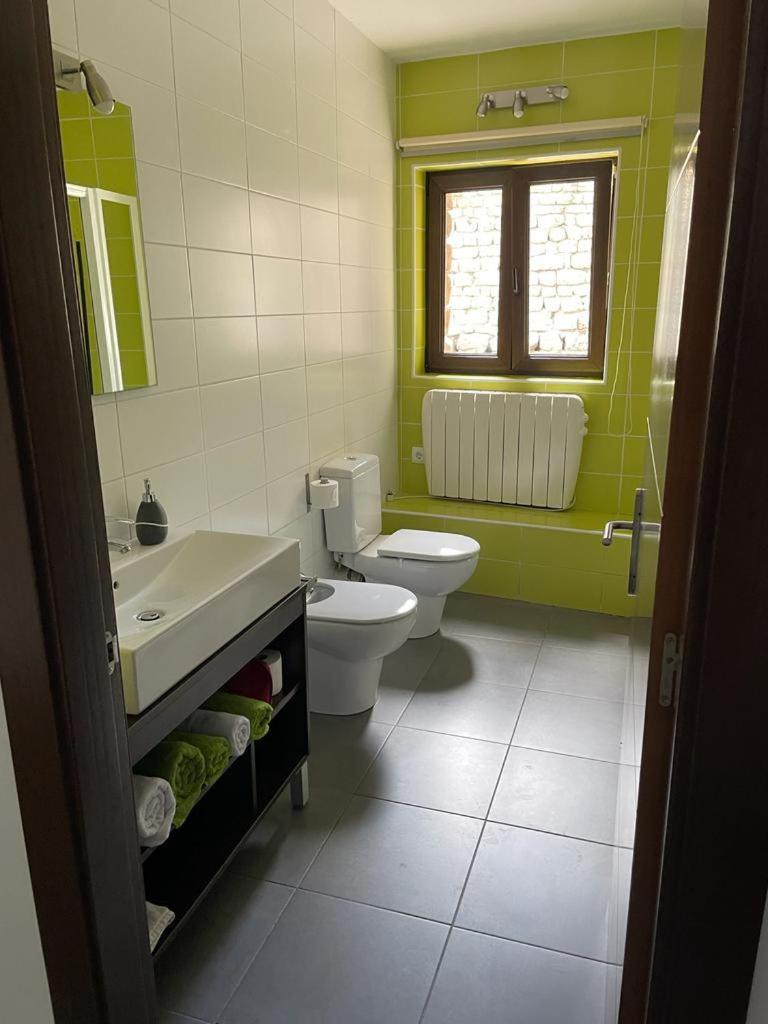 Apartamentos Los Tojos Colsa Eksteriør bilde