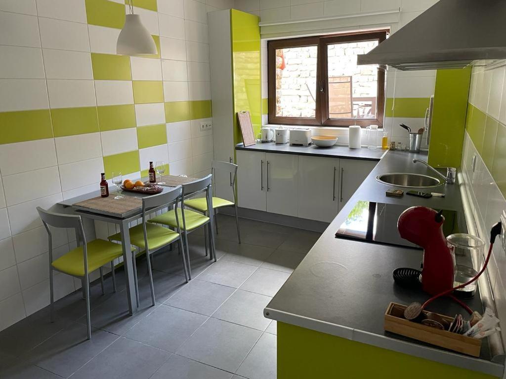 Apartamentos Los Tojos Colsa Eksteriør bilde